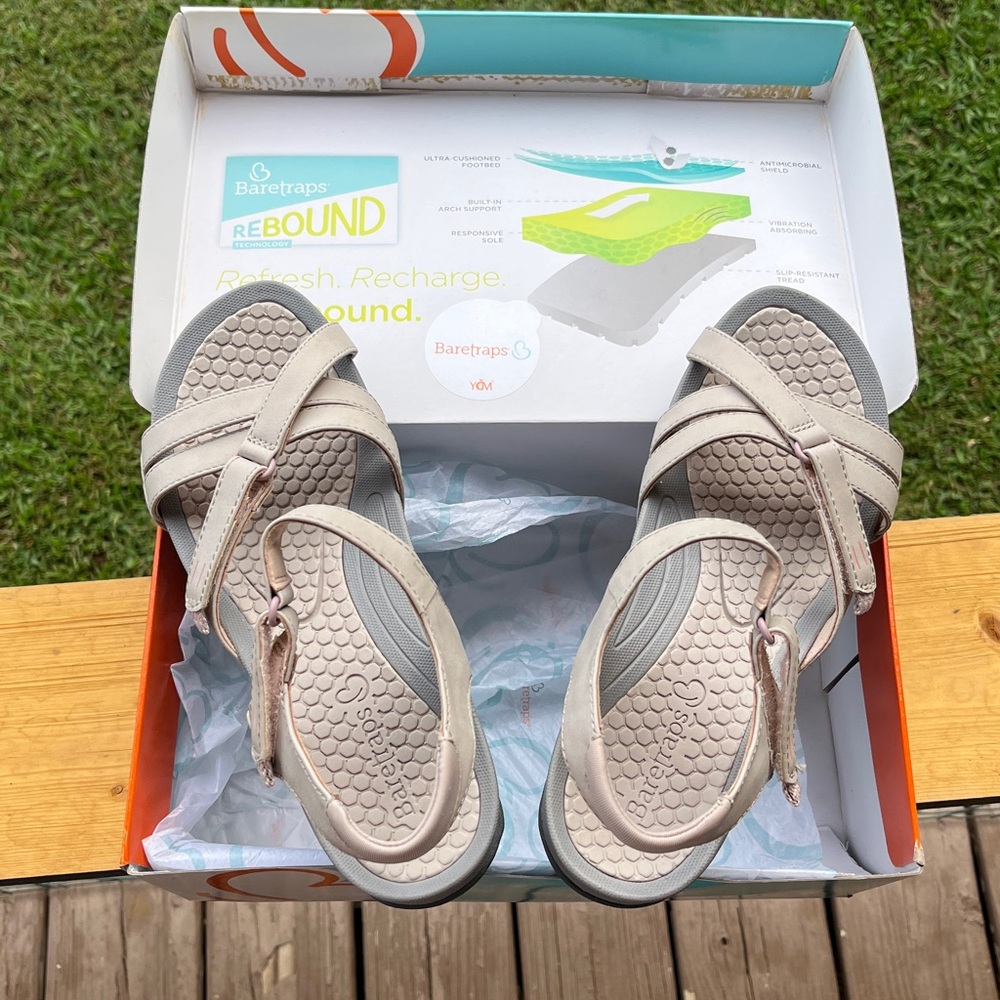 BareTraps Women's Sandals - Cream and Gray